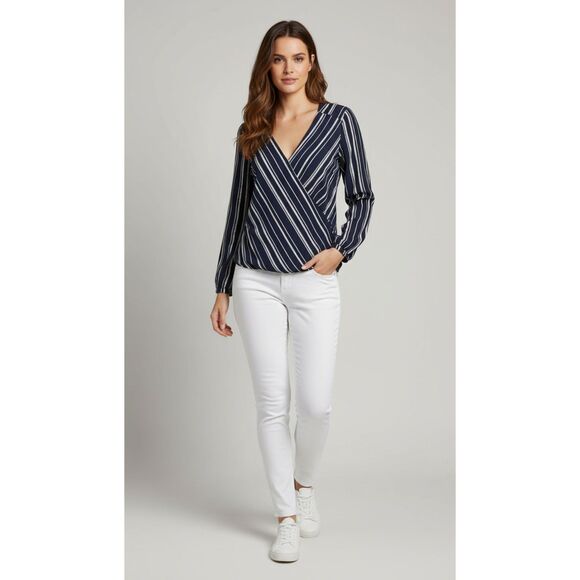 LUSH Wrap Front Lunging V-Neck Long Sleeve Navy & White High Low Hem Top Size L - Picture 12 of 13